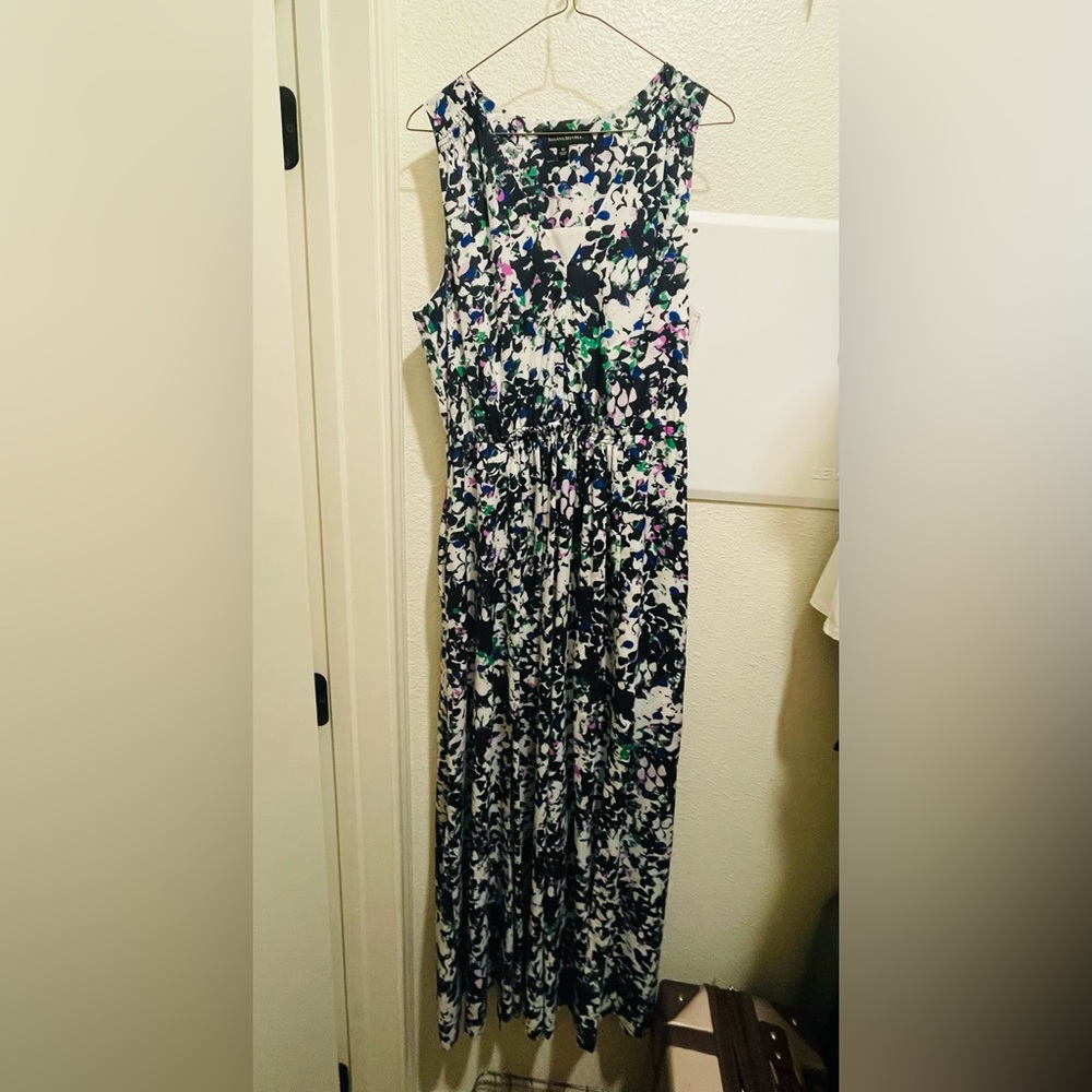 Banana Republic Colorful maxi dress size 10. Great used condition.